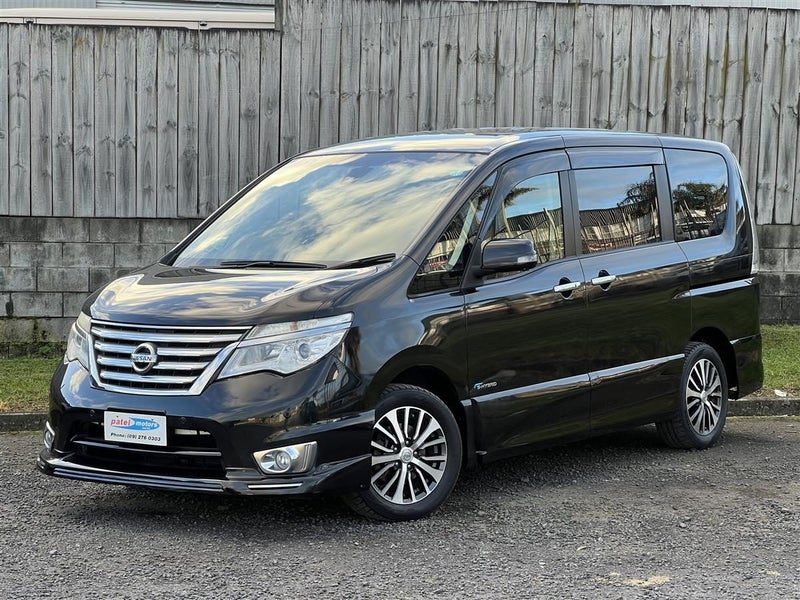 2015 Nissan Serena 8 Seater
