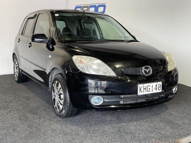 2005 Mazda Demio, main photo