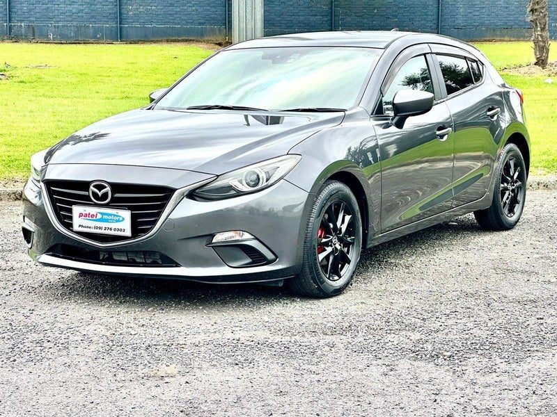 2016 Mazda Axela