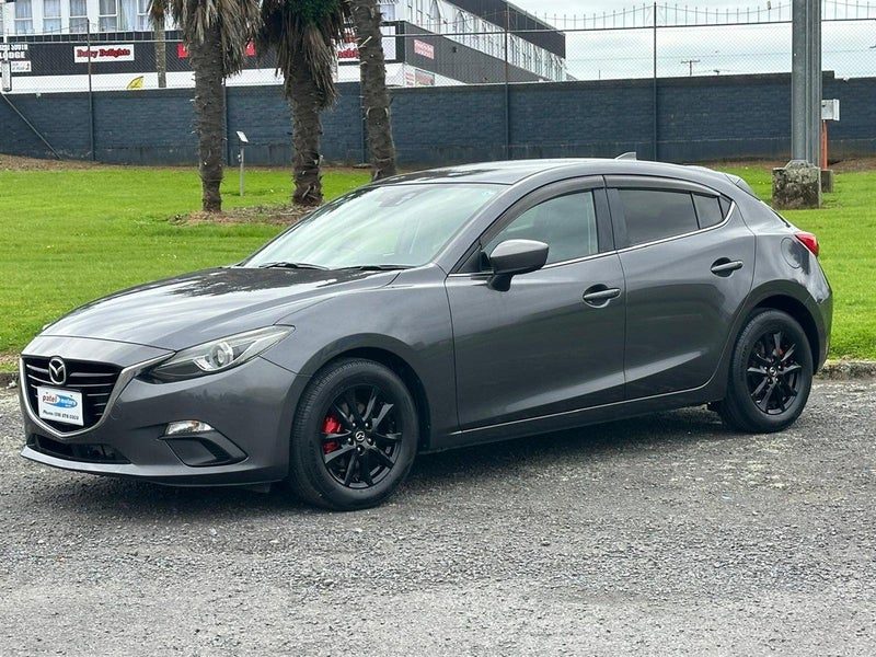 2016 Mazda Axela, photo 3