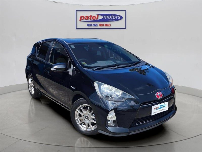 2012 Toyota Aqua HYBRID, photo 3