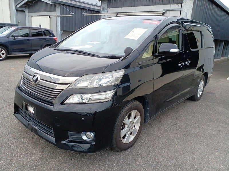 2014 Toyota Vellfire, photo 3