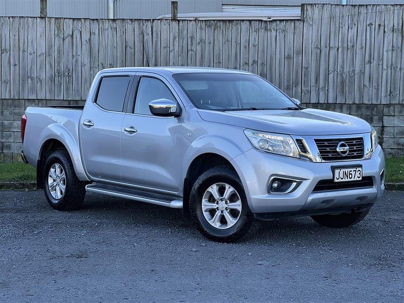 2015 Nissan Navara ST 2.3D/7AM/UT/4DR/5, photo 2