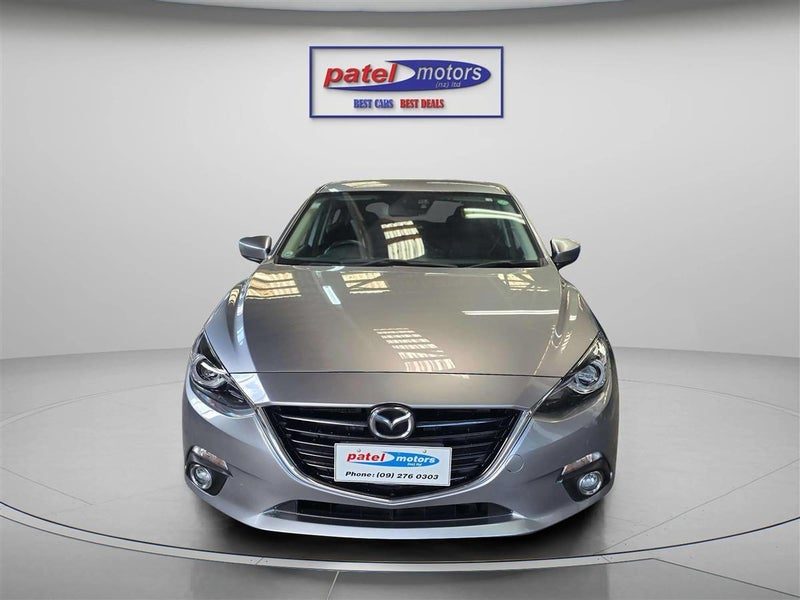 2016 Mazda Axela, photo 2