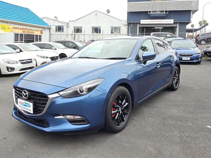 2017 Mazda Axela