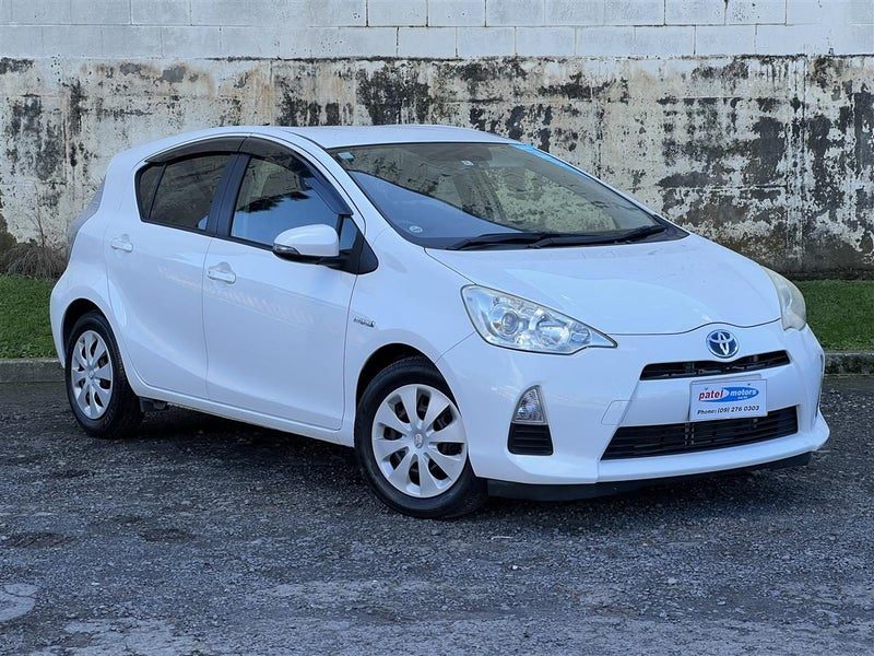 2012 Toyota Aqua AQUA G / PUSH START, photo 2