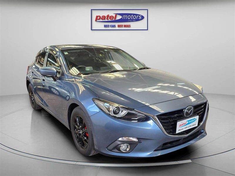 2015 Mazda Axela, photo 3