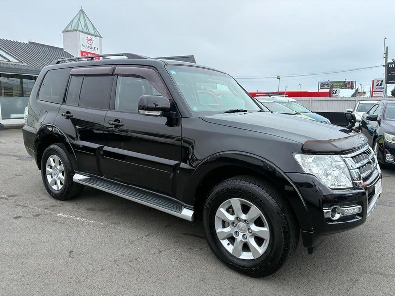 2015 Mitsubishi Pajero Long GR 4WD, photo 2