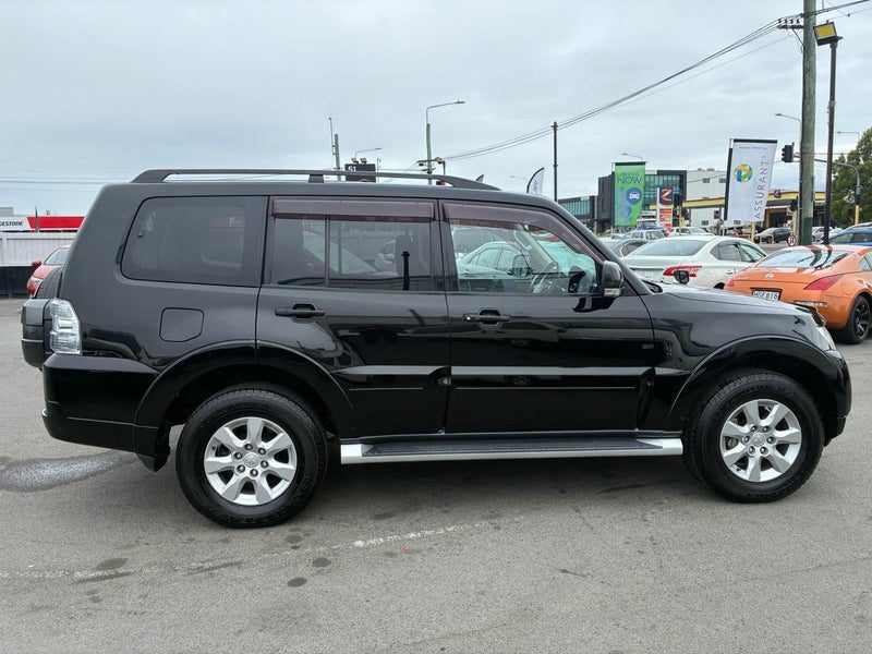 2015 Mitsubishi Pajero Long GR 4WD, photo 3