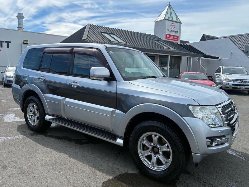 2014 Mitsubishi Pajero Long Exceed, photo 2