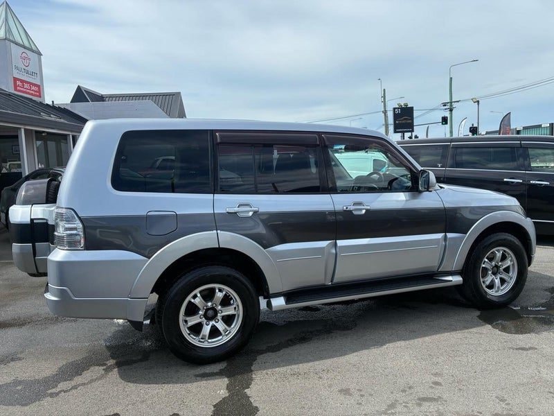 2014 Mitsubishi Pajero Long Exceed, photo 3