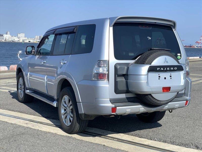 2013 Mitsubishi Pajero 4WD, photo 2