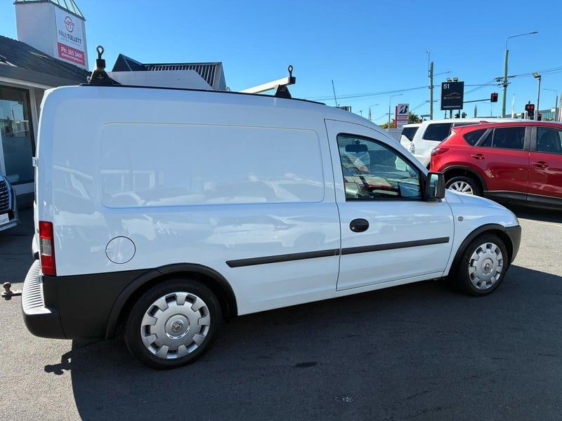 2011 Holden Combo MY9.5 XC 1.4 MAN, photo 3