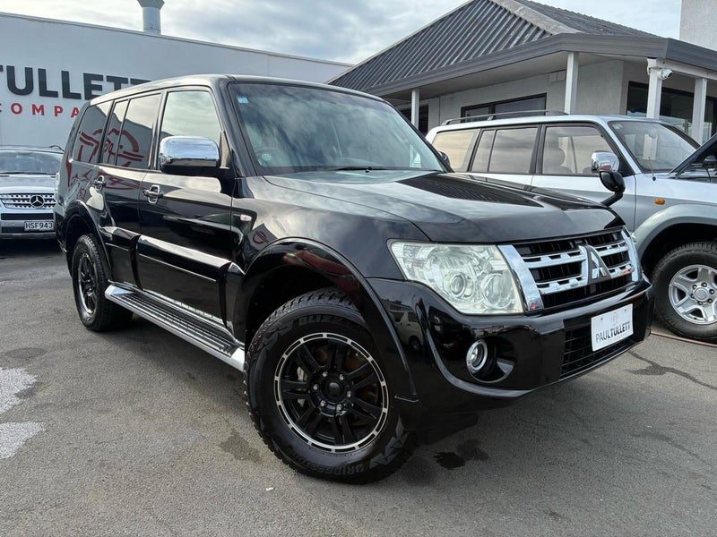 2013 Mitsubishi Pajero 4WD GR
