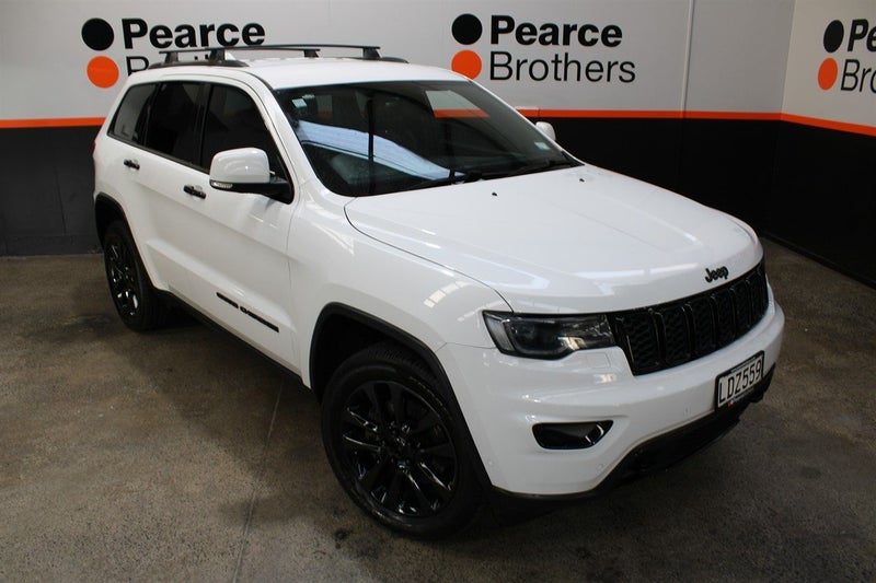 2018 Jeep Grand Cherokee LIMITED 5.7P V8 NZ NEW, photo 2
