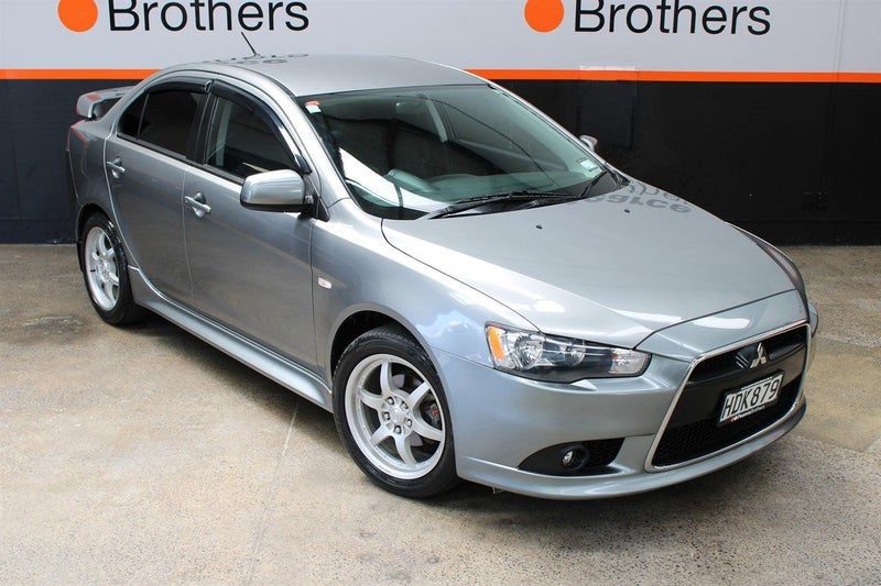 2013 Mitsubishi Lancer GSR 2.0P 17 inch MAGS, photo 2