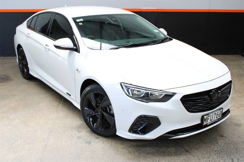 2019 Holden Commodore RS-V 3.6 4WD, photo 2