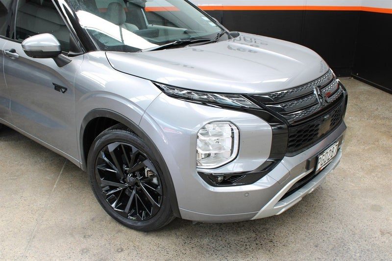 2022 Mitsubishi Outlander VRX PHEV 4WD, photo 3