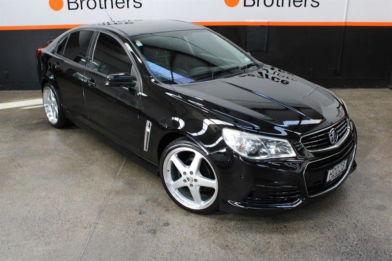 2013 Holden Commodore VF SV6, 20 inch WALKI ALLOYS, photo 2