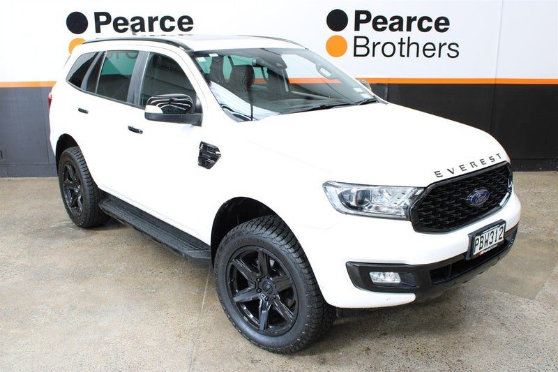 2022 Ford Everest TITANIUM 4WD 7 SEATER, photo 2