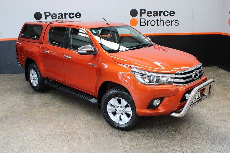2017 Toyota Hilux SR5 CANOPY MANUAL, photo 2