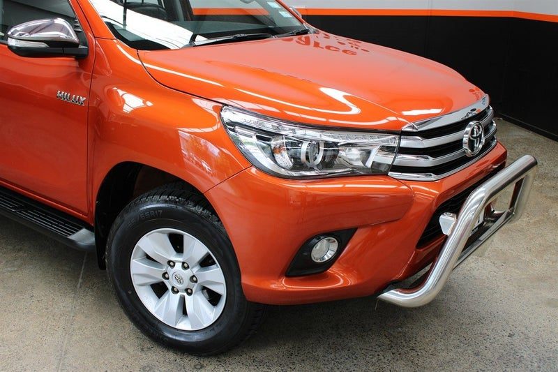 2017 Toyota Hilux SR5 CANOPY MANUAL, photo 3