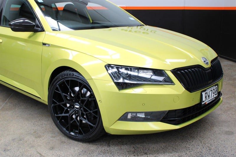 2018 Skoda Superb SPORTLINE 206KW WAGON, photo 3