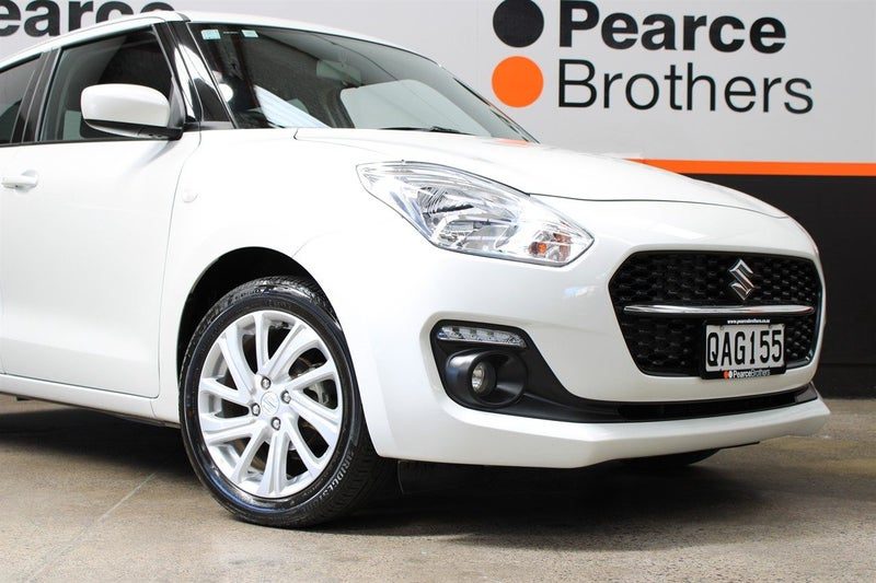 2023 Suzuki Swift GL, LOW KMS, NZ NEW, photo 3