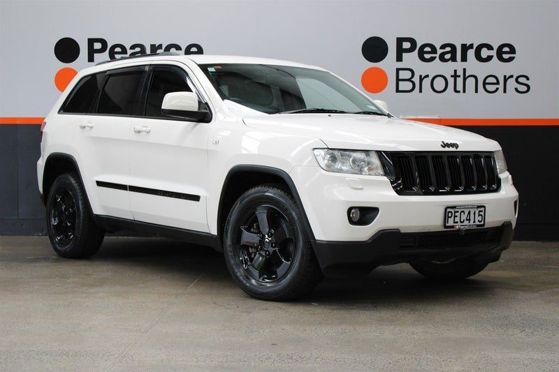 2012 Jeep Grand Cherokee LAREDO 4X4 BLACK OUT