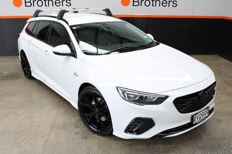2018 Holden Commodore RS 2.0P NZ NEW WAGON, photo 2