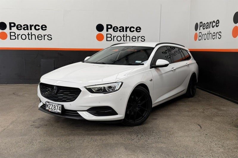 2020 Holden Commodore LT