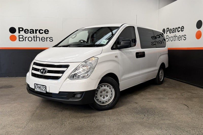 2017 Hyundai iLoad 2.5L DIESEL, AUTO, TWIN SLIDER
