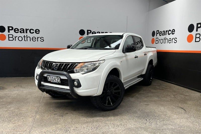 2016 Mitsubishi Triton GLXR