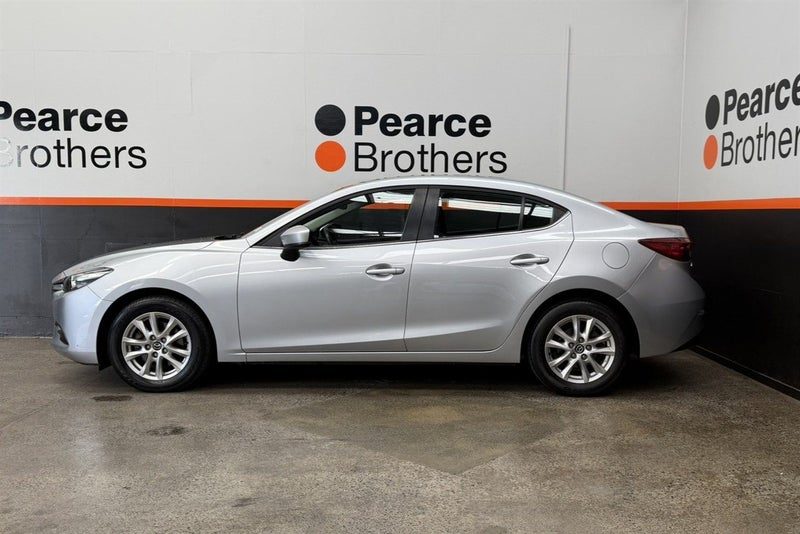 2017 Mazda 3 GLX, photo 2
