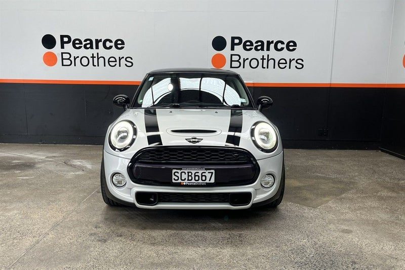 2018 MINI Cooper S MANUAL, LOW KMS, 18'' MAGS, photo 3