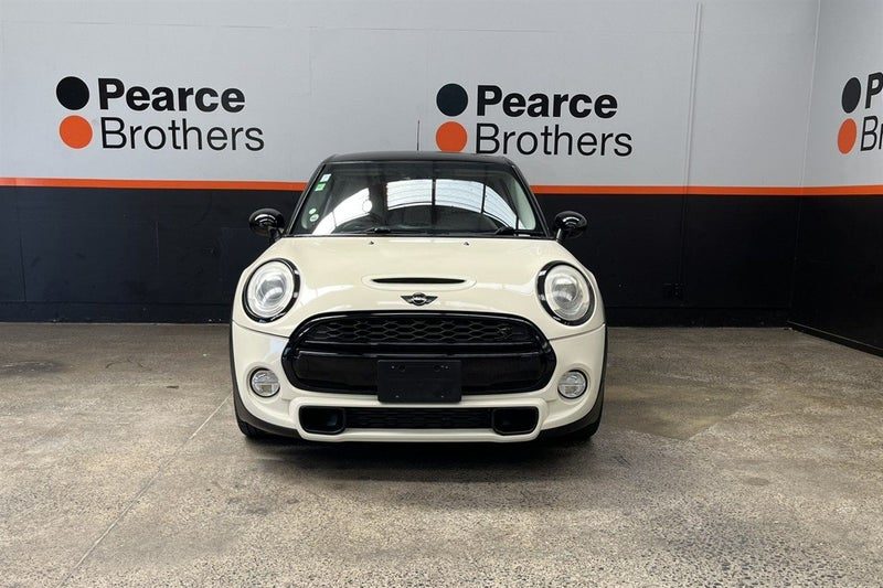 2015 MINI Cooper S 2.0L TURBO, BLACKED OUT!!!, photo 3