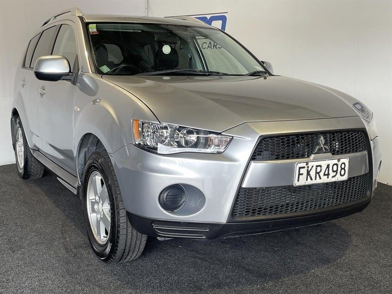 2010 Mitsubishi Outlander 2.4P LS, main photo