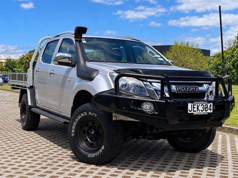 2015 Isuzu D-Max 4WD FLATDECK 3.0 TURBO DIESEL, photo 2