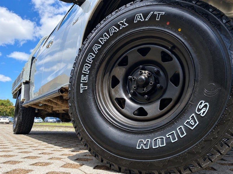 2015 Isuzu D-Max 4WD FLATDECK 3.0 TURBO DIESEL, photo 3