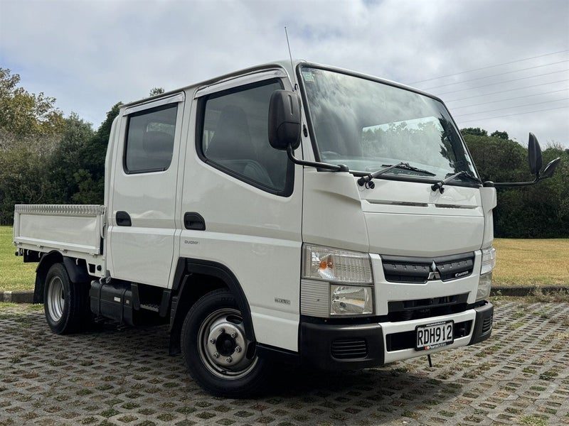 2015 Mitsubishi FUSO CANTER DOUBLE CAB FLAT DECK