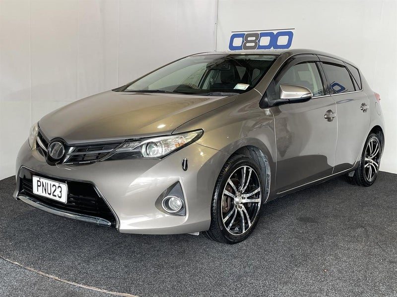 2013 Toyota Auris, photo 3