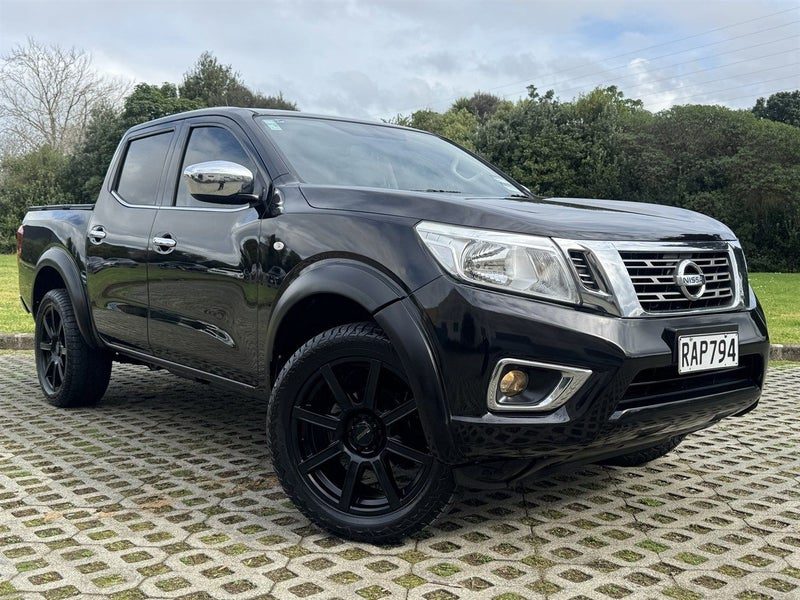 2021 Nissan Navara RX, 20 inch MAGS + FLARES!