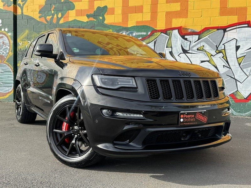 2016 Jeep Grand Cherokee SRT8 6.4 V8 HEMI 4X4, photo 2