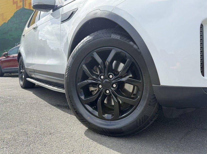2018 Land Rover Discovery, photo 2