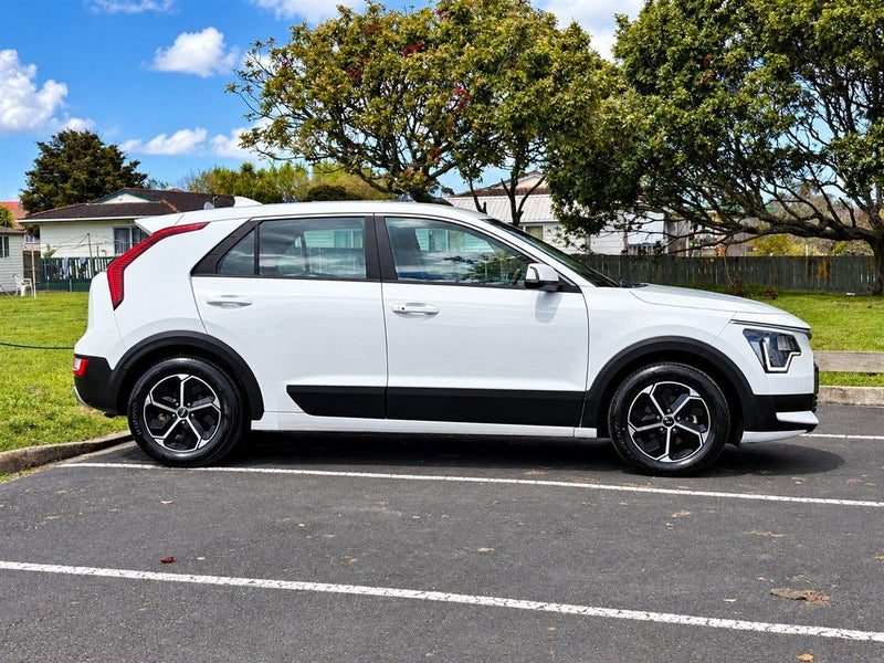 2023 Kia Niro NZ NEW PETROL HYBRID, photo 3