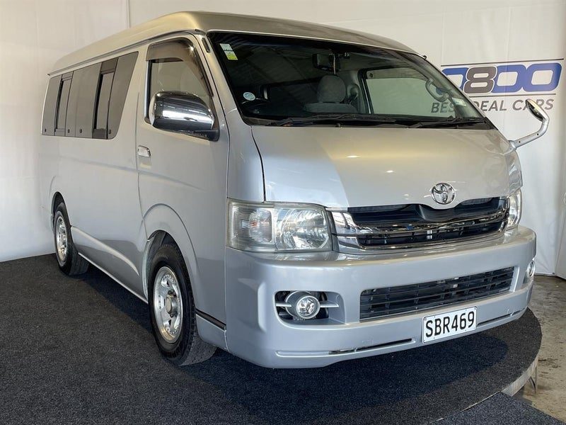 2009 Toyota Hiace Minibus