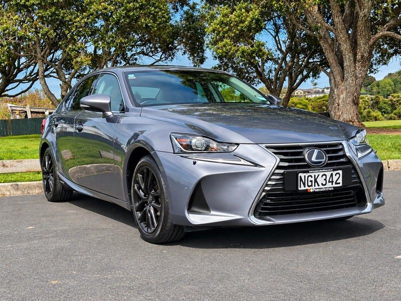 2021 Lexus IS 300h NZ NEW PREMIUM PETROL HYBRID, photo 2