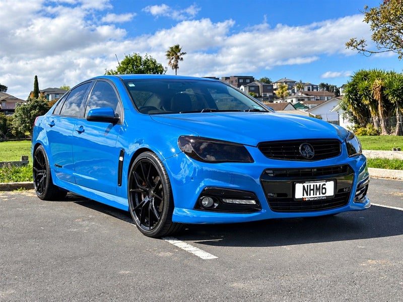2015 Holden Commodore VF SV6 STORM BLACKED OUT, photo 2