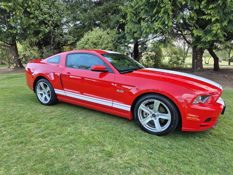 2013 Ford Mustang GT PREMIUM 5.0L V8, photo 2