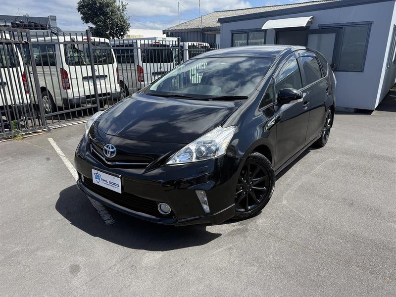 2013 Toyota Prius Alpha S Touring 7-Seater